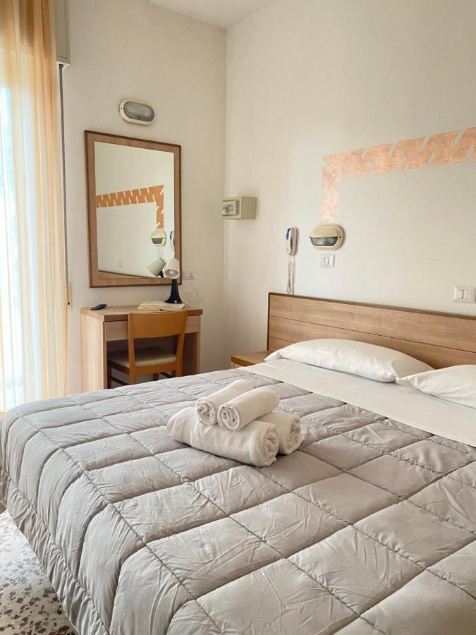 Hotel Ravello Adults Only Rimini Dış mekan fotoğraf