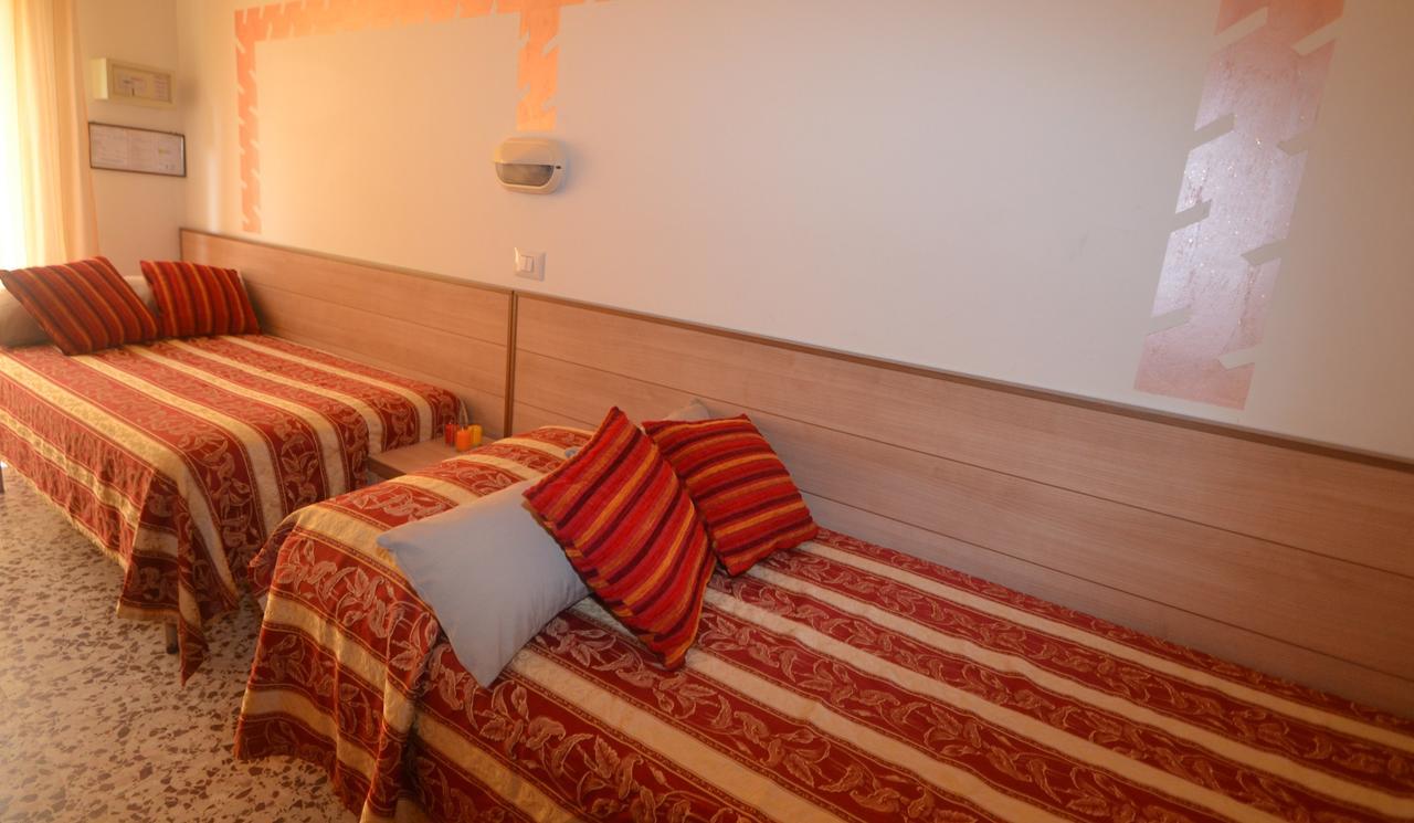 Hotel Ravello Adults Only Rimini Dış mekan fotoğraf