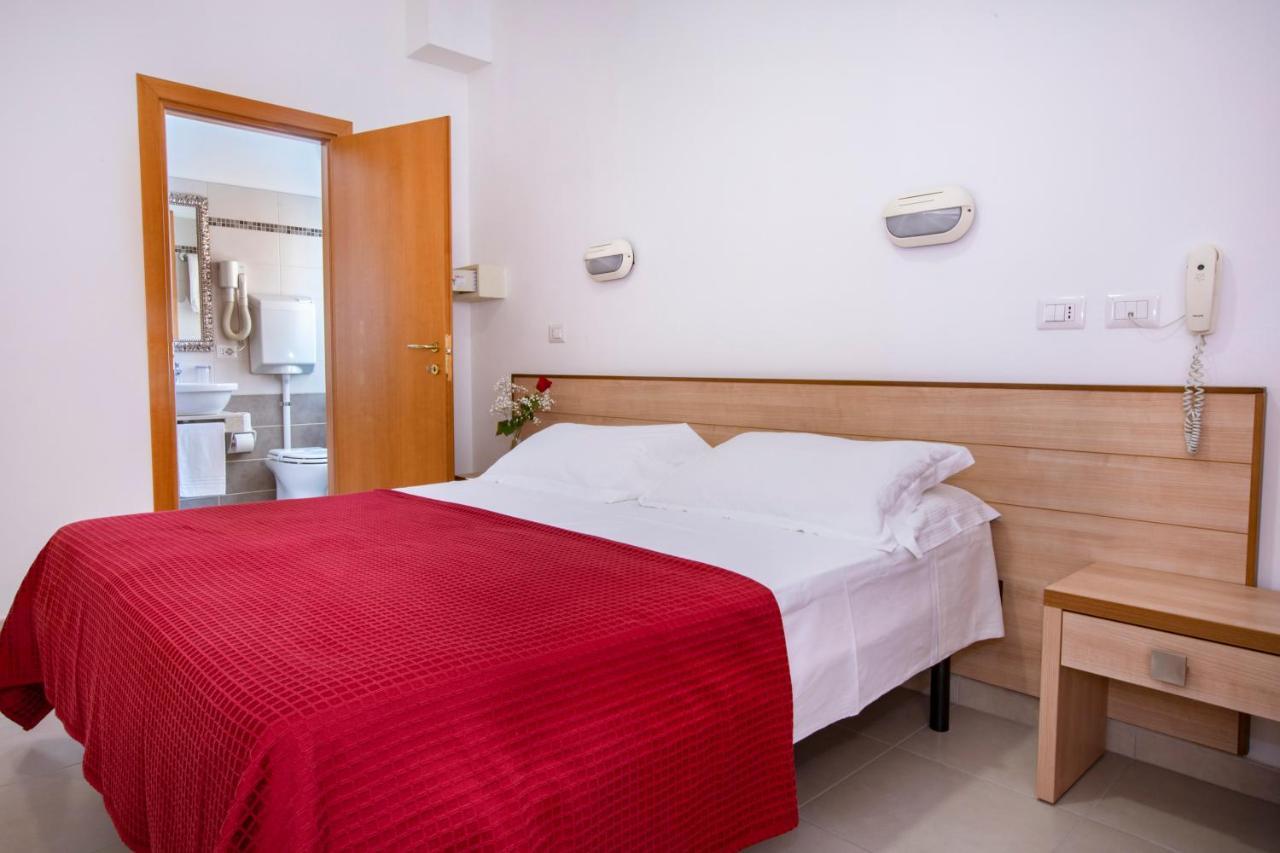 Hotel Ravello Adults Only Rimini Dış mekan fotoğraf